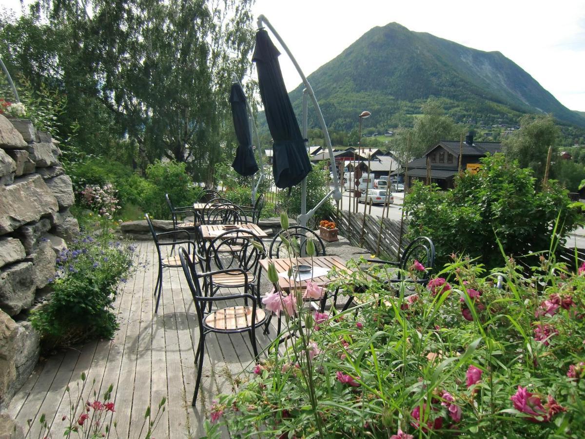 Fossheim Hotel Lom Exterior foto